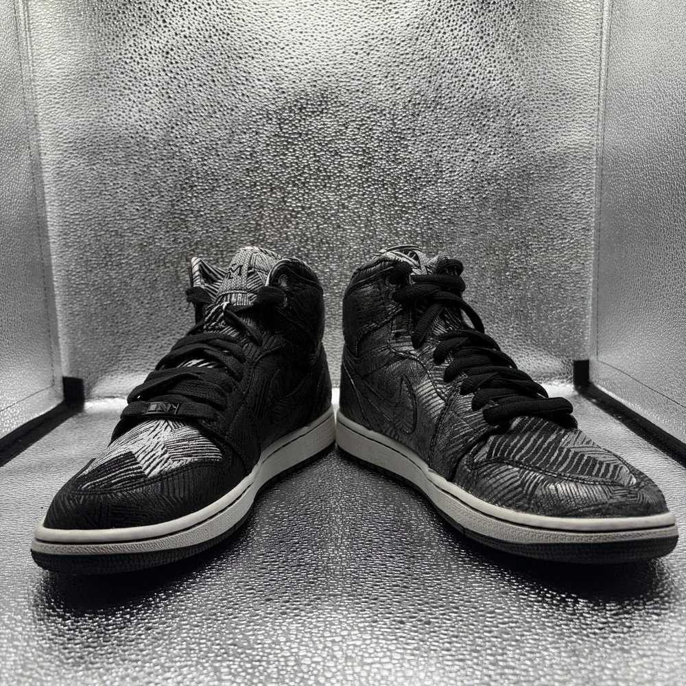 Size 8.5 Air Jordan 1 Retro High BHM Black/White Mens Sneaker 579591-010